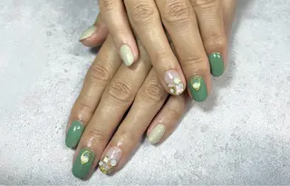ネイル more Private Nail Salon所属・K. makiのネイルデザイン