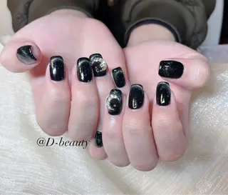 ネイル D-BEAUTY Nailsalonのネイルデザイン