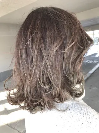ミディアム カラー レイヤーカット匠 イソザキノリユキのヘアスタイル