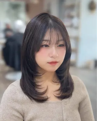 ミディアム カラー honoka/レイヤ ー/艶感カラー/韓国のヘアスタイル