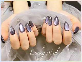 ネイル Lucky Nail Studioのネイルデザイン