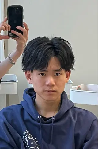 メンズ フェザーパーマ🌙 毛流れ yuzukiのヘアスタイル