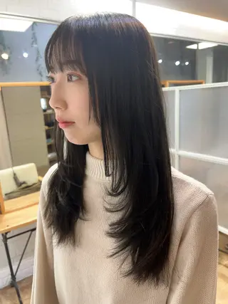 セミロング カラー less仙台所属・美髪専門美容師🏄 kazuレスlessのヘアスタイル