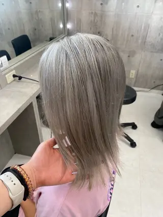 ミディアム カラー ヘアアレンジ メンズ のん🎀ハイトーン/ レイヤーカット🐳のヘアスタイル