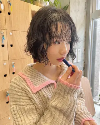 ミディアム wewe: momoeのヘアスタイル