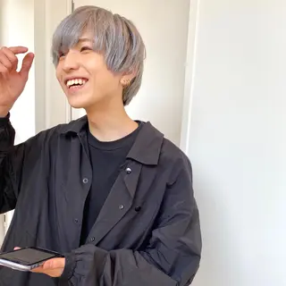 カラー メンズ écouter所属・ショート/ウルフ ハイトーン/カイセイのヘアスタイル