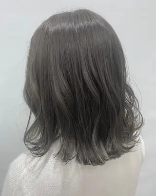 ミディアム カラー Fan.ray副店長 🌈 響希のヘアスタイル