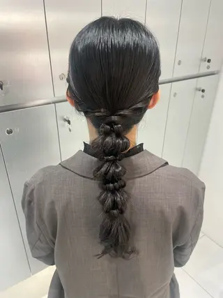 ヘアアレンジ ヘアセット🎀耳つぼ 👂💎MONAMIのヘアスタイル