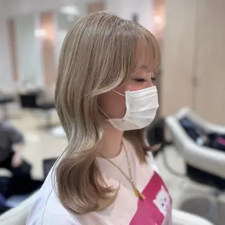 セミロング ハイトーン/ブリーチ 栄/Sayakaのヘアスタイル