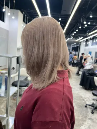 セミロング 🌈ハイトーンカラー ⋆˚ʚɞにいな🌈のヘアスタイル