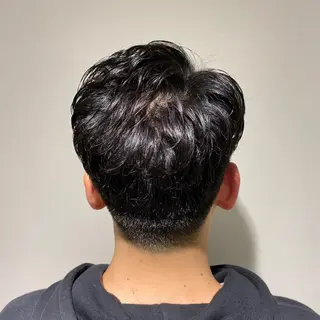 ショート パーマ メンズ 橋本 琉磨のヘアスタイル