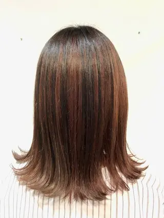 ミディアム カラー 青野 文香のヘアスタイル