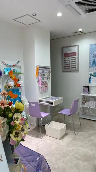 丸の内ヒルズ 鈴木麻瑚のエステ・リラクイメージ