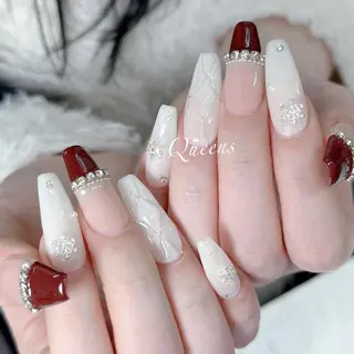 ネイル Queens テイのネイルデザイン