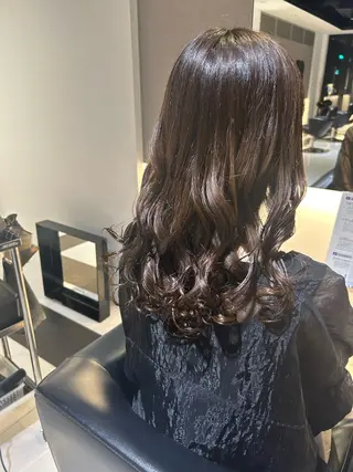 ミディアム Gold hair LUXURY SALON所属・松原 まりのヘアスタイル