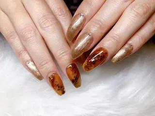 ネイル ECLAT エクラ所属・寺山 千鶴のネイルデザイン