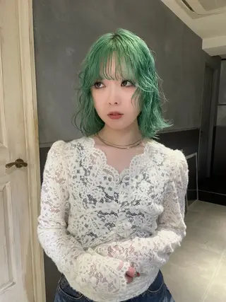 ミディアム 田中 里奈のヘアスタイル