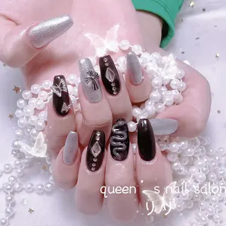 ネイル 🎀まゆ 🪽🐾のネイルデザイン