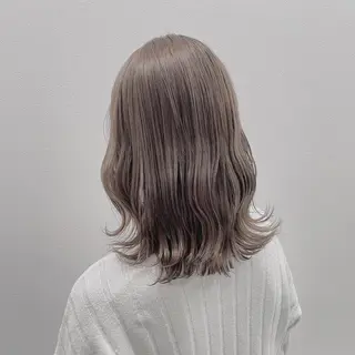 ミディアム カラー ヘアアレンジ ネイル マツエク・マツパ ベージュグレージュ 💕しゅーじ💕のヘアスタイル