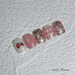 ネイル Bell Flowerのネイルデザイン