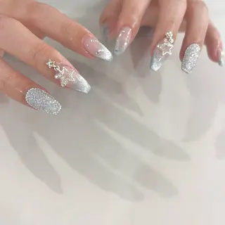 ネイル i_ee beauty studio所属・y. kanaのネイルデザイン