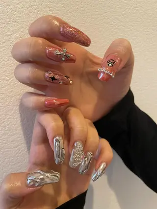 ネイル 束感まつ毛/ネイル/ LED♥KIRARAのマツエク・マツパデザイン