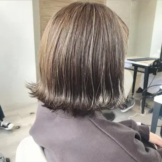 カラー nui所属・ﾚｲﾔｰ.ﾍｱｾｯﾄ 🤍宮本しおりのヘアスタイル