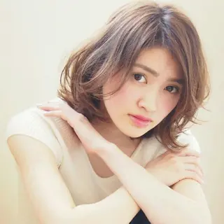 ミディアム パーマ 鎌倉 彩のヘアスタイル