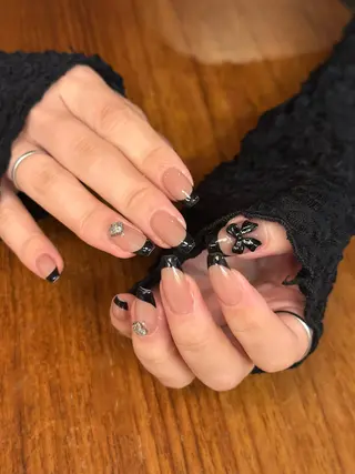 ネイル Elegancia. Hiromiのネイルデザイン