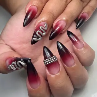 ネイル Nail Salon L'arc所属・💊大阪/心斎橋 moni🧠のネイルデザイン