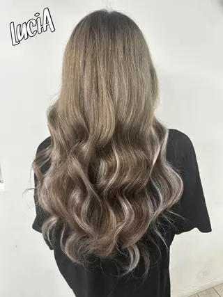 カラー ロング ヘアアレンジ MISAKIエクステ ブリーチ\5900のヘアスタイル