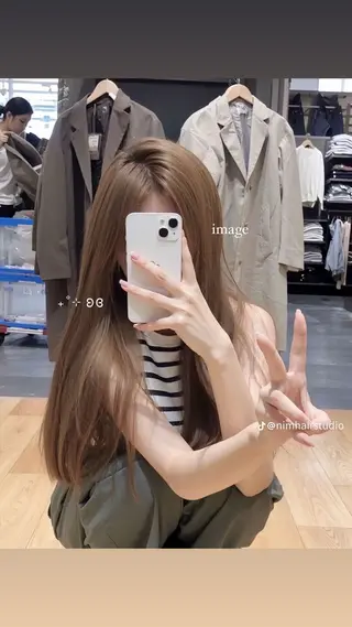 カラー 透ける透明感カラー 🤍anju🎀のヘアスタイル