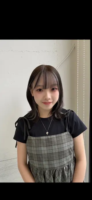 ミディアム 中津/トレンドカラー /美馬本紅亜のヘアスタイル