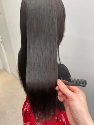 セミロング 韓国ネイル🤍 イワサキ　リコ🍒のネイルデザイン