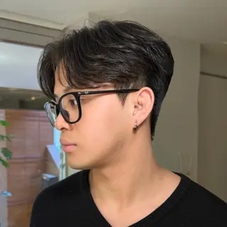 パーマ メンズ GO TODAY シェアサロン原宿 Verno所属・センターパート特化/ メンズカット/ヒロキのヘアスタイル