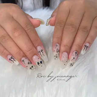 ネイル Roi〈ロワ〉 Reikaのネイルデザイン