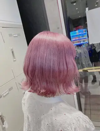 ミディアム カラー メンズウルフ🐺♡ ブリーチ♡ヘアメ🎀のヘアスタイル