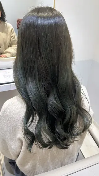 ロング カラー Eleanor枚方店 店長　飛鳥　薫のヘアスタイル