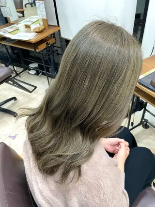 ロング _WHITE京橋店 佐伯 碧のヘアスタイル