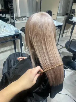 カラー Seleneコウキ ブリーチ/ハイトーンのヘアスタイル