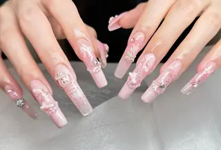 ネイル Ui_Amor (パラジェル)のネイルデザイン