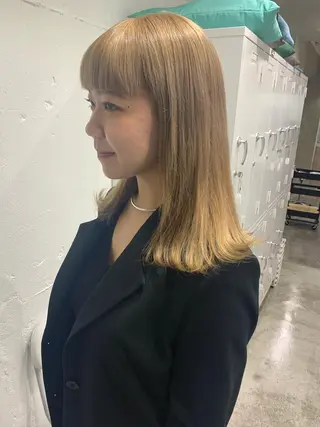 ミディアム カラー ヘアアレンジ SALOWIN原宿ash店所属・憧れの艶ハイトーンへ 🌙サイダサキのヘアスタイル
