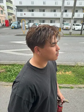 カラー KOU×北谷× BY MY SIDEのヘアスタイル