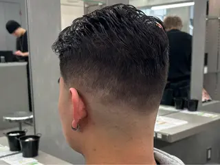 メンズ 【ØVARL】🦁 メンズパーマ/レオのヘアスタイル