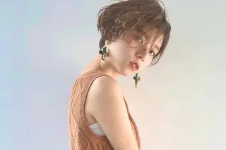 ショート hoNua. 栄/透明感カラーのヘアスタイル