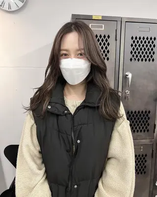 セミロング カラー 樫原裕二/レイヤー カット/透明感カラーのヘアスタイル