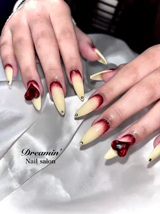 ネイル Dreamin'所属・Dreamin' Nail salonのネイルデザイン