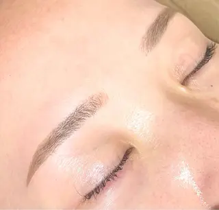 アイブロウ cachette eyelash所属・月森 未奈子のマツエク・マツパデザイン