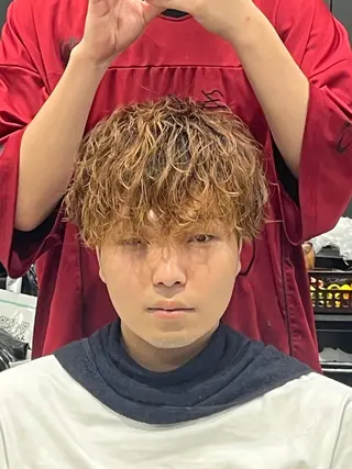 パーマ メンズ ブリーチ1000円！ メンズ特化板倉高史郎のヘアスタイル