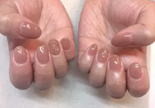 ネイル 新橋 ルキナ スタッフのネイルデザイン